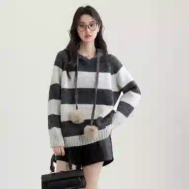 柏黛妃 条纹连帽套头宽松慵懒风针织衫 女款