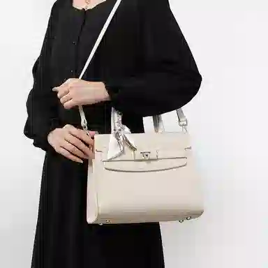 Crtnzo Kroez Tote Bag Cream