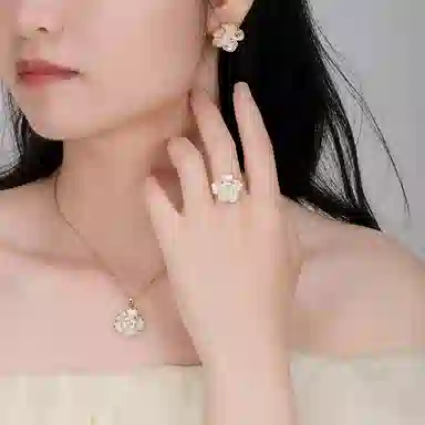 CHIEMOT