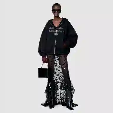 THE SALVAGES FASHION CLUB