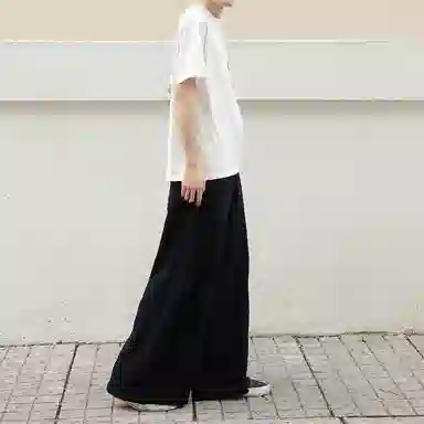 THE SALVAGES FASHION CLUB