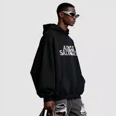 THE SALVAGES FASHION CLUB