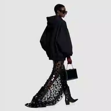 THE SALVAGES FASHION CLUB