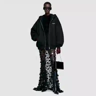 THE SALVAGES FASHION CLUB