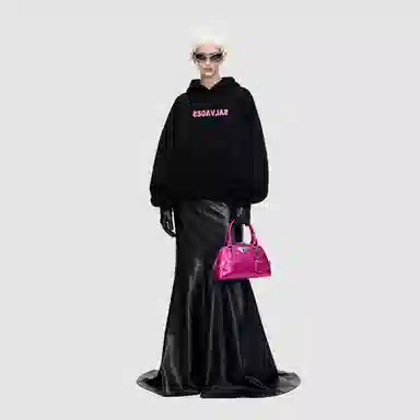 THE SALVAGES FASHION CLUB