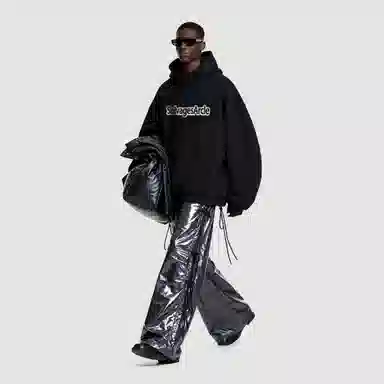 THE SALVAGES FASHION CLUB