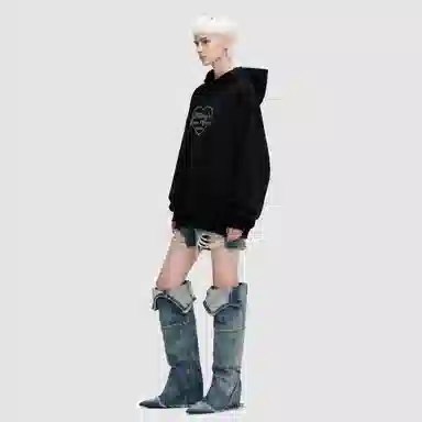 THE SALVAGES FASHION CLUB 475