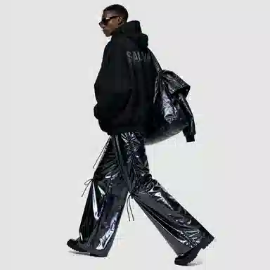 THE SALVAGES FASHION CLUB LOGO