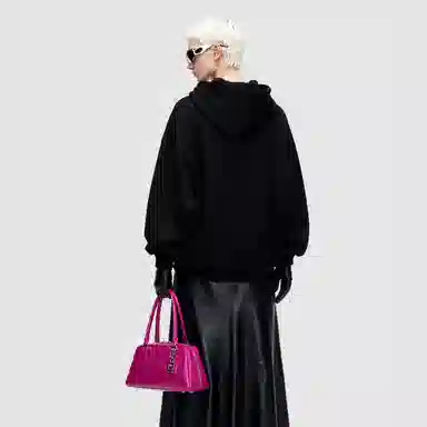 THE SALVAGES FASHION CLUB