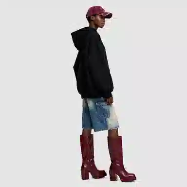 THE SALVAGES FASHION CLUB