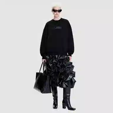 THE SALVAGES FASHION CLUB