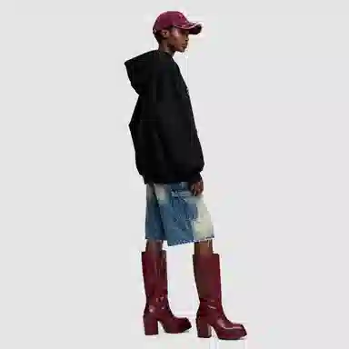 THE SALVAGES FASHION CLUB LOGO