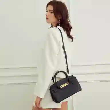 ELLE