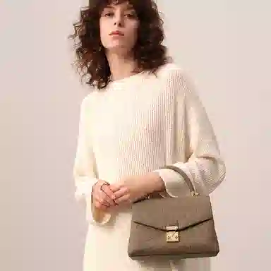 ELLE