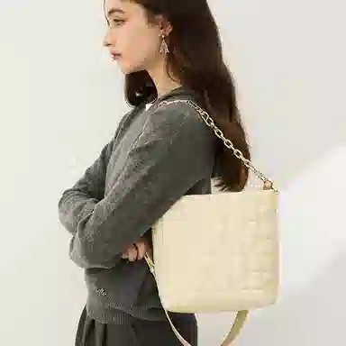 ELLE