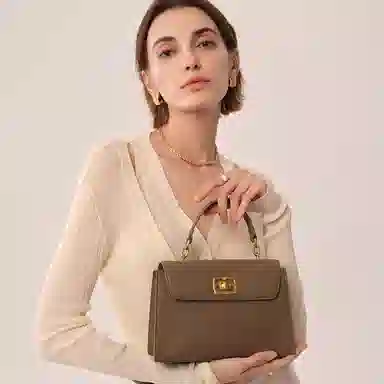 ELLE