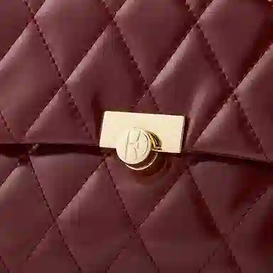 ELLE