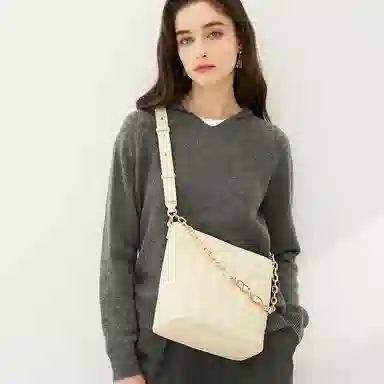 ELLE