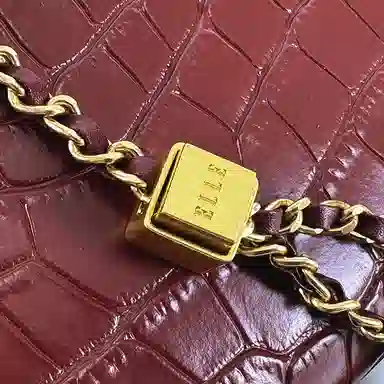 ELLE