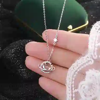 【纯银999|恋爱星球】 岁月静好  温柔甜美 在逃公主穿搭 轻奢时尚 小众设计感简约百搭通勤闪耀甜蜜可爱告白约会#好运 足银 项链 女款