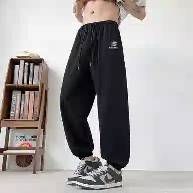 蓝精灵 简约风时尚潮流美式复古基础设计感舒适冰感个性高级感学院风宽松百搭休闲裤 男女同款