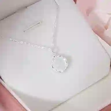 中国珠宝 冰荔枝 光面立体不规则圆形清透锁骨链连荔枝 玉髓 玉石项链 女款