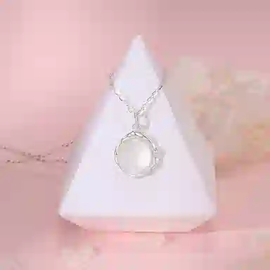 中国珠宝 冰荔枝 光面立体不规则圆形清透锁骨链连荔枝 玉髓 玉石项链 女款