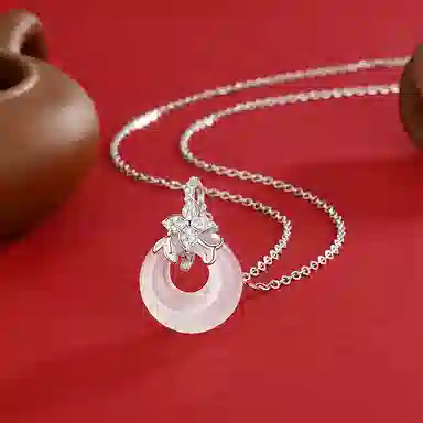 中国珠宝 新中式 转运 如意 四叶草 上岸平安扣 国风 玉髓 项链 女款