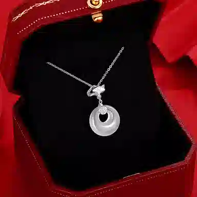 中国珠宝 三生有杏 幸运平安扣 新中式国潮轻奢优雅气质高级感锁骨链 玉髓 玉石项链 女款