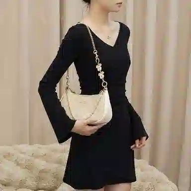 Disney COACH Teri 24