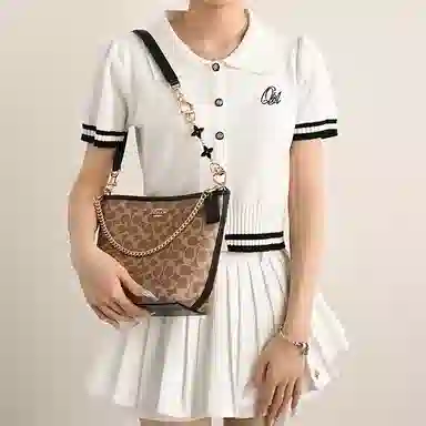 COACH City17