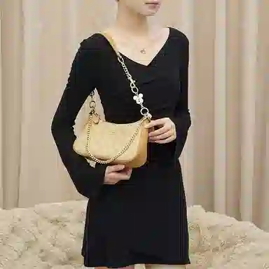 Disney COACH Teri 24diy