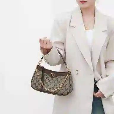 GUCCIophidia