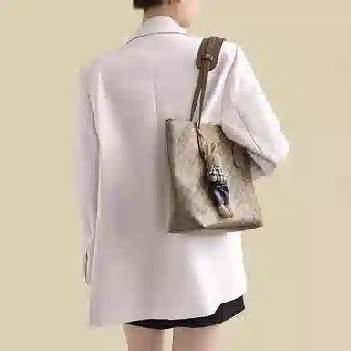 COACHZip Top Tote 30