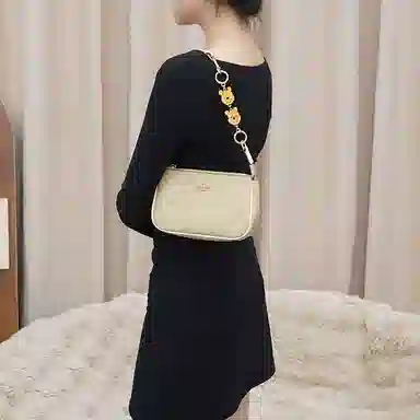 Disney coachLaurel31