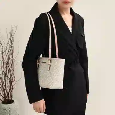 MK Tote