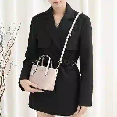 COACH city15 Totemini