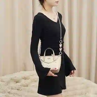 Disney COACH city15 diy