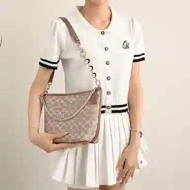 COACH City17