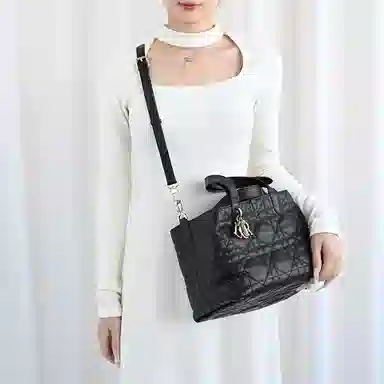 DIOR Toujours Shoulder Strap Black