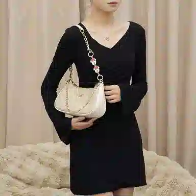 Disney COACH Teri 24