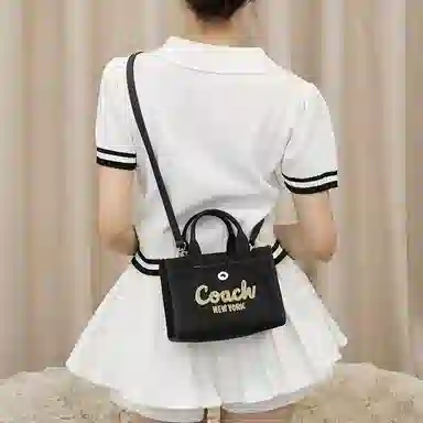 COACH Cargo 20Tote