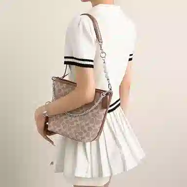 COACH City17