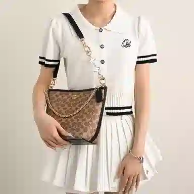 COACH City17