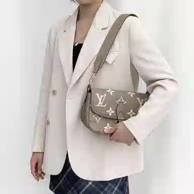 LV Diane