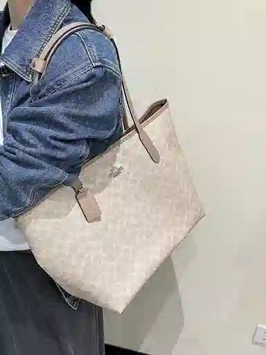 COACHctiy3330Tote