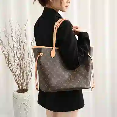 LV neverfull