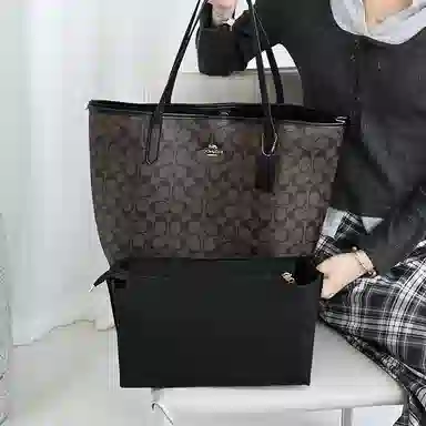 CoachCity33tote