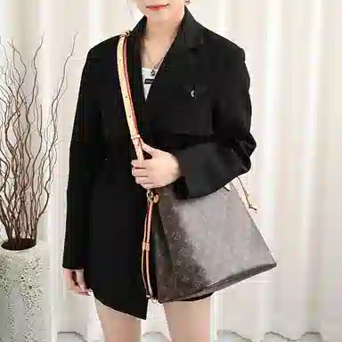 LV neverfull