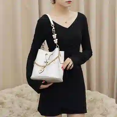 Disney COACH Rowan 22 diy